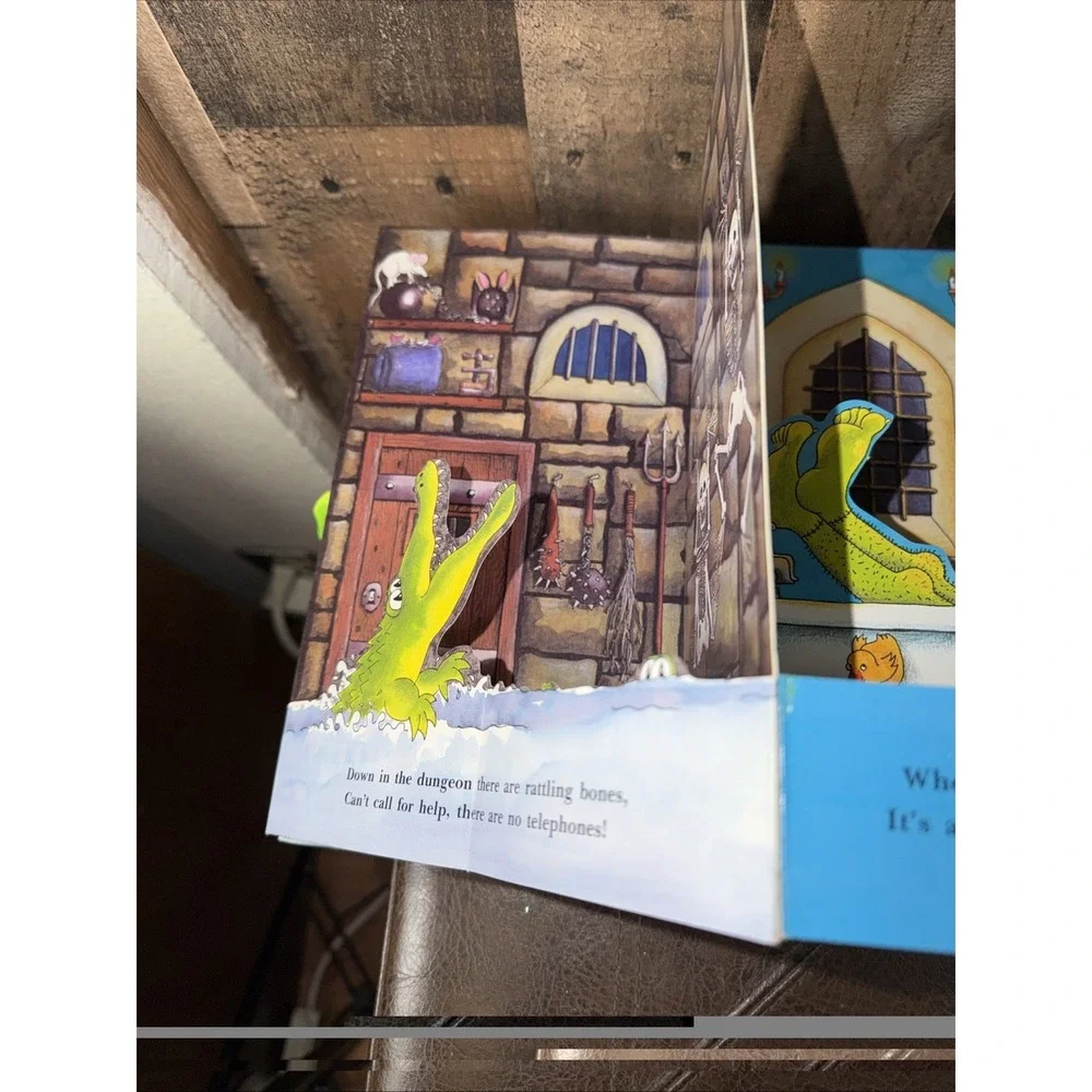 Ghostorama 3-D Diorama Pop-Up Haunted Halloween Castle Book Game Vintage‎ 1998